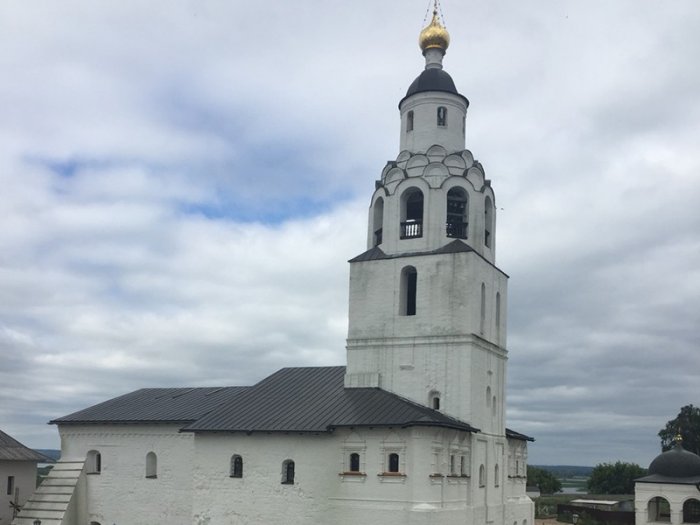 Сотрудники завода прикоснулись к православно-историческим ценностям Свияжска